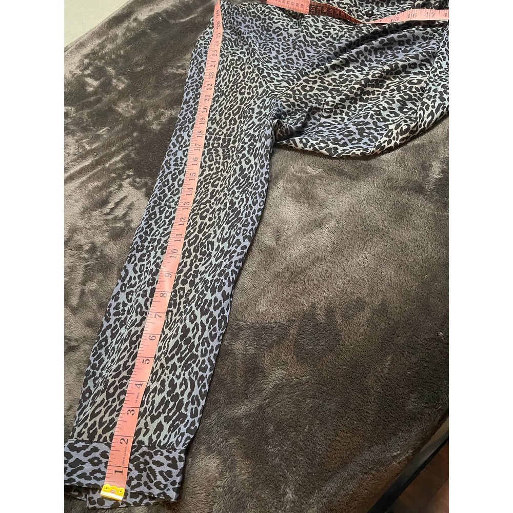 Bob Mackie Wearble Art Long Sleeve Button Up Womens Lightweight Cheetah Top XL - Picture 10 of 12